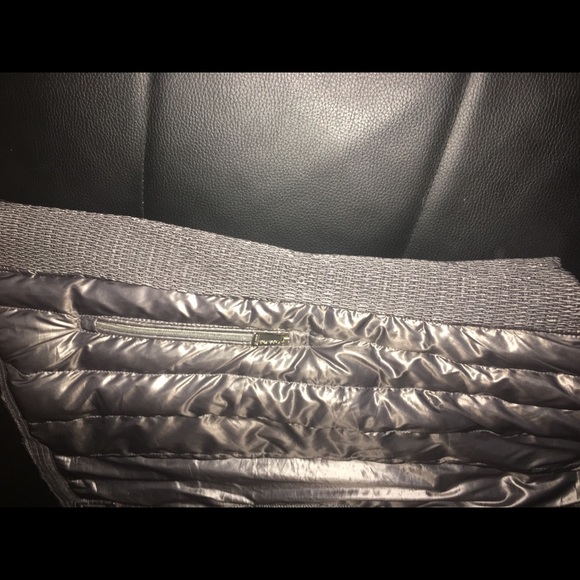 Calvin Klein down performance puffer vest - Picture 8 of 8